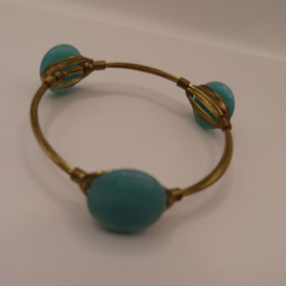 Gold Tone Wire Bangle Bracelet with Jadeite Beads - Picture 4 of 5